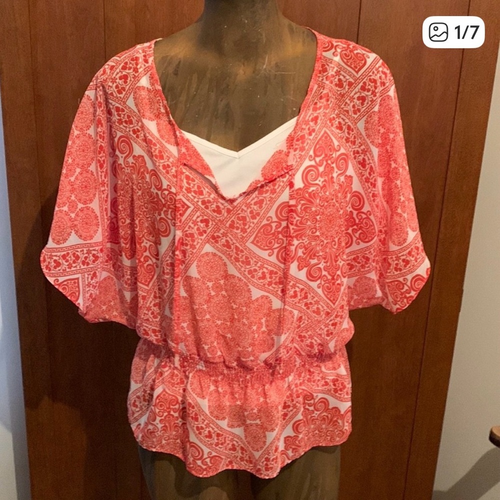 Elle women’s top with cami, red, white, size M, batwing